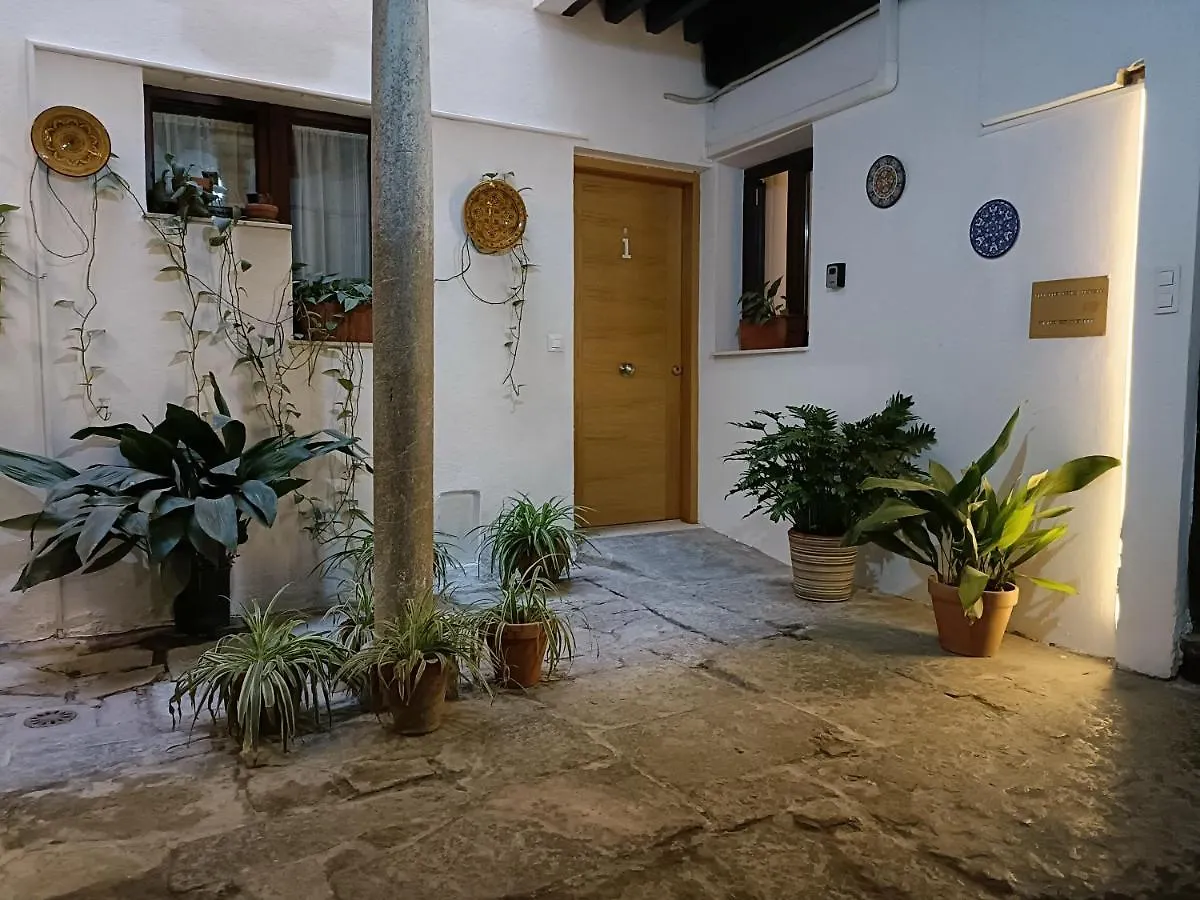 Apartamentos Los Lobos Granada