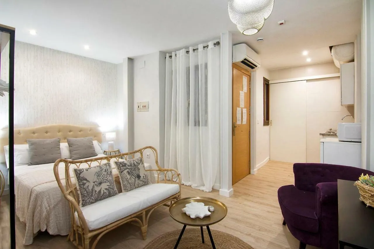Apartamentos Los Lobos Granada Apartment